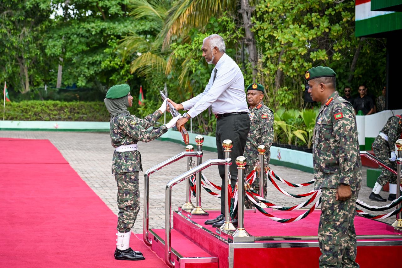 ސިފައިންގެ 70 ވަނަ އަސާސީ ތަމްރީނު ކޯސް ނިންމުމުގެ ރަސްމިއްޔާތު