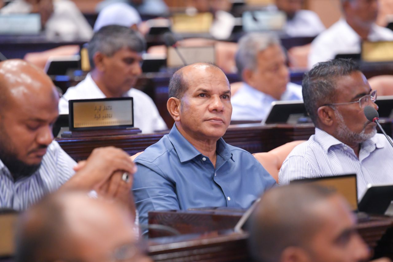 އިންތިހާބީ މެމްބަރުން މަޖިލީހަށް އަހުލުވެރިކުރުވުން