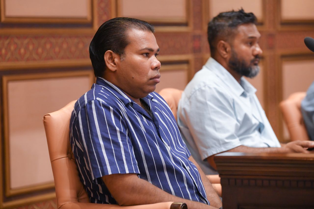 އިންތިހާބީ މެމްބަރުން މަޖިލީހަށް އަހުލުވެރިކުރުވުން