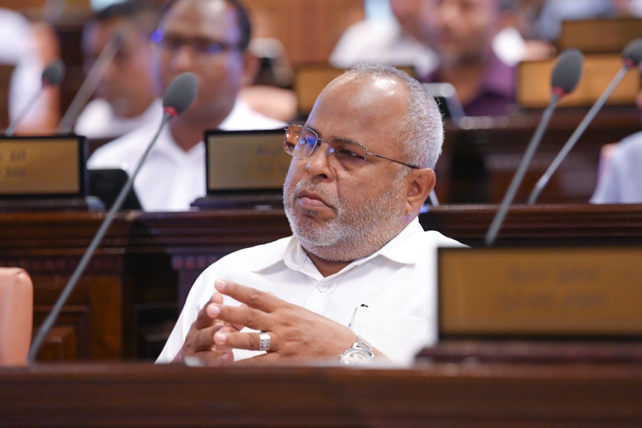 އިންތިހާބީ މެމްބަރުން މަޖިލީހަށް އަހުލުވެރިކުރުވުން