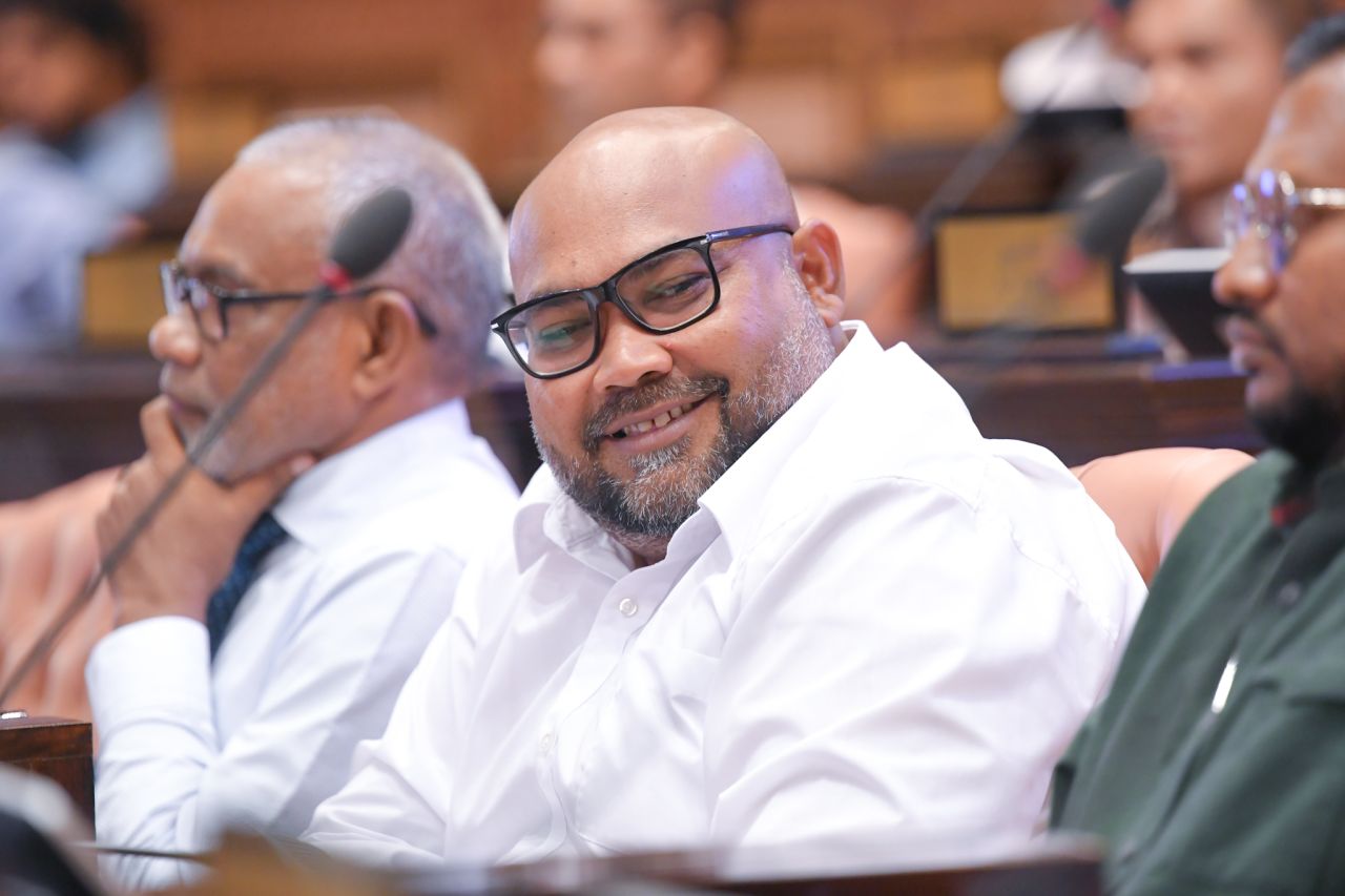 އިންތިހާބީ މެމްބަރުން މަޖިލީހަށް އަހުލުވެރިކުރުވުން