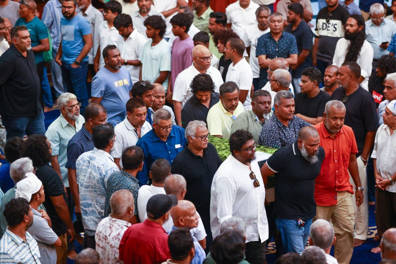 ރައީސް ސާލިހުގެ މަންމާފުޅުގެ ކަށުނަމާދު