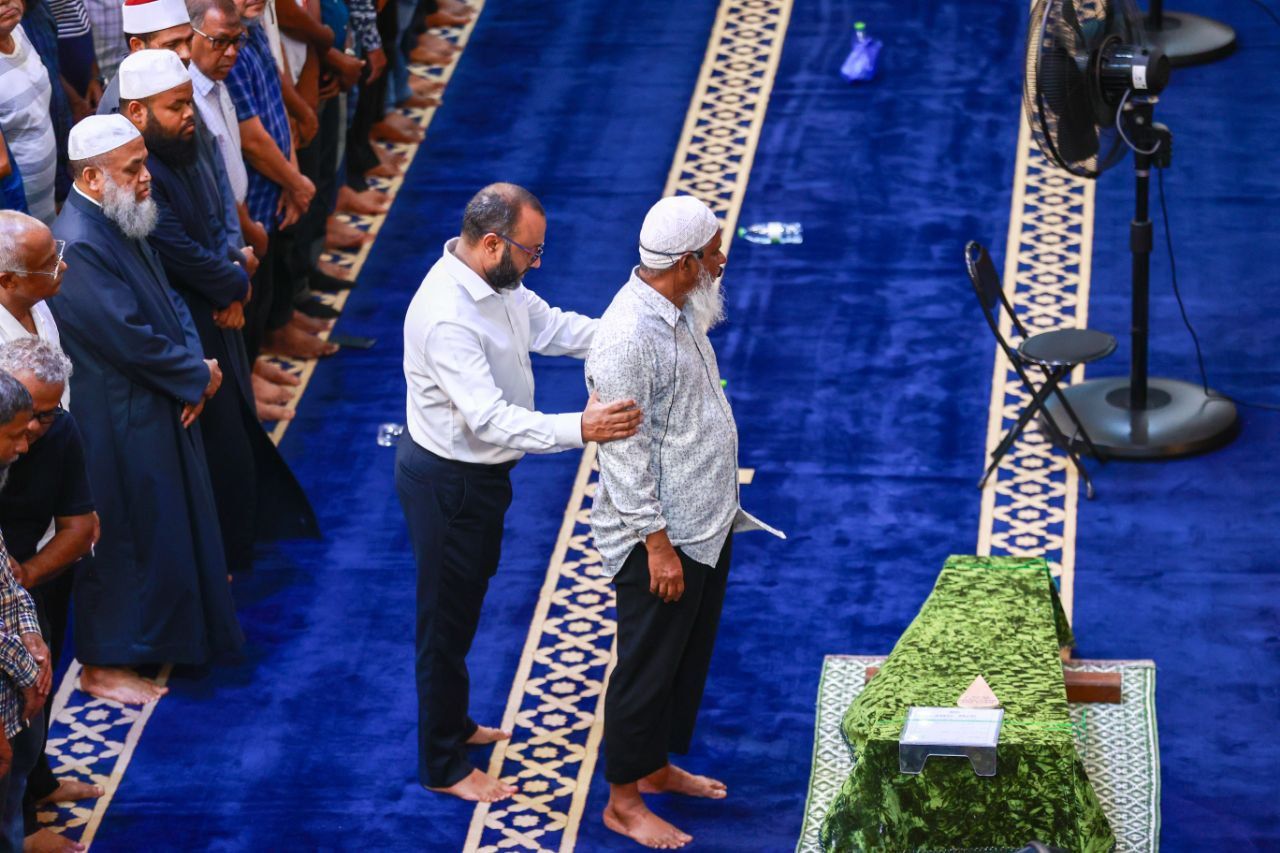 ރައީސް ސާލިހުގެ މަންމާފުޅުގެ ކަށުނަމާދު