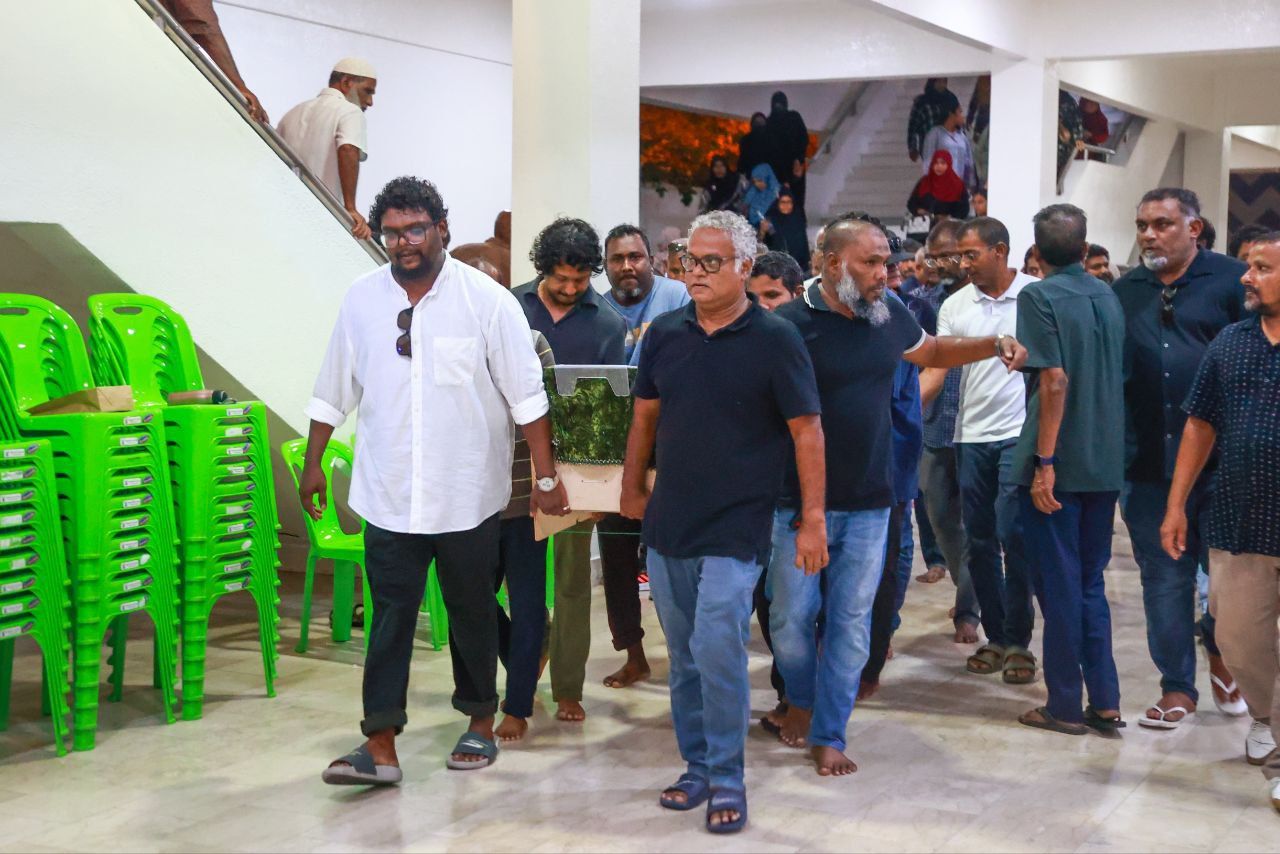 ރައީސް ސާލިހުގެ މަންމާފުޅުގެ ކަށުނަމާދު