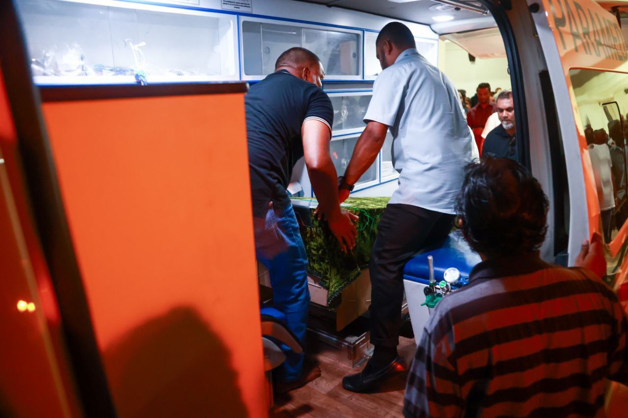 ރައީސް ސާލިހުގެ މަންމާފުޅުގެ ކަށުނަމާދު