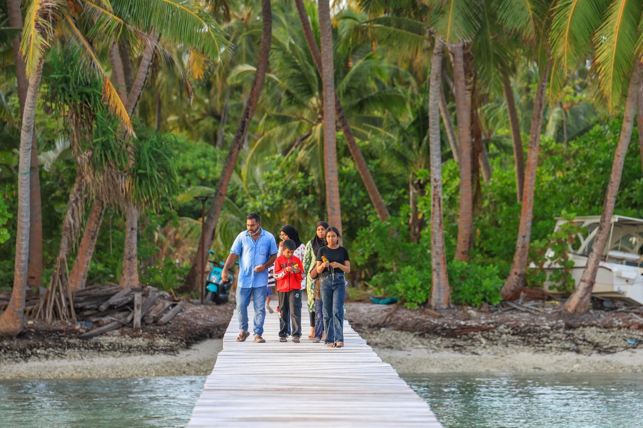 ކިނބިދޫގެ ނަލަކަން ފޮޓޯތަކުން