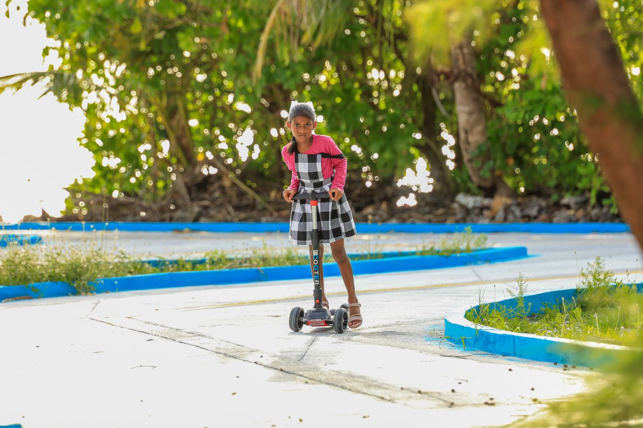 ކިނބިދޫގެ ނަލަކަން ފޮޓޯތަކުން