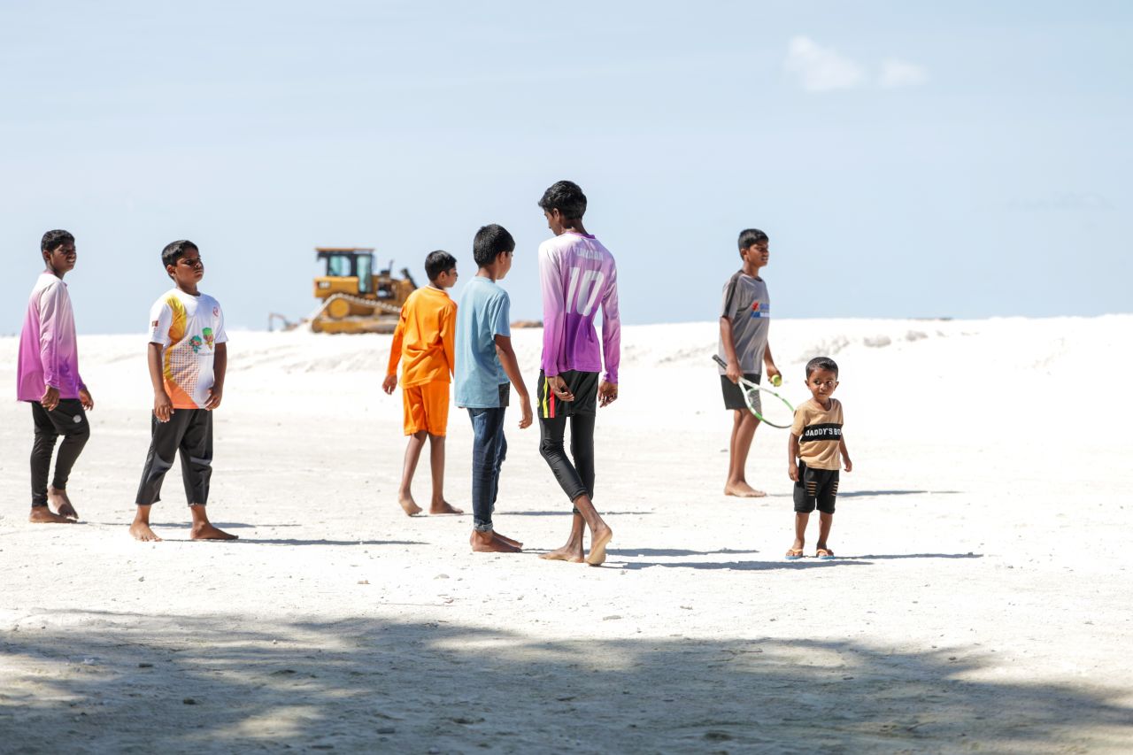 ހިރިލަންދޫގެ ސާދާ ދިރިއުޅުން