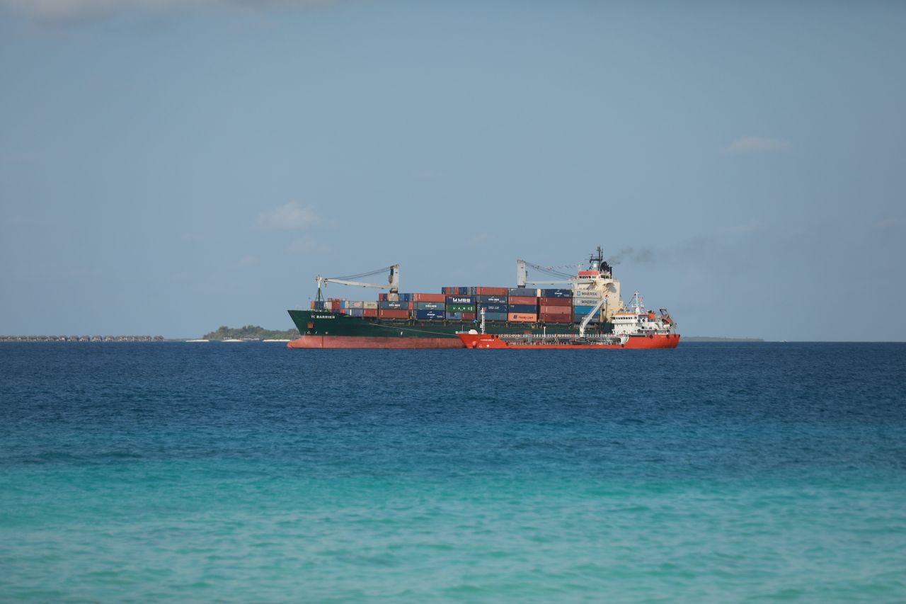 ބަންކަރިންގެ ހިދުމަތް ފެށުން