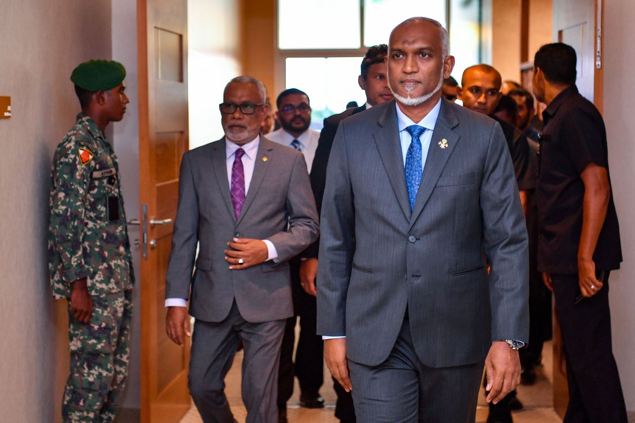 ރައީސް އެމެރިކާއަށް