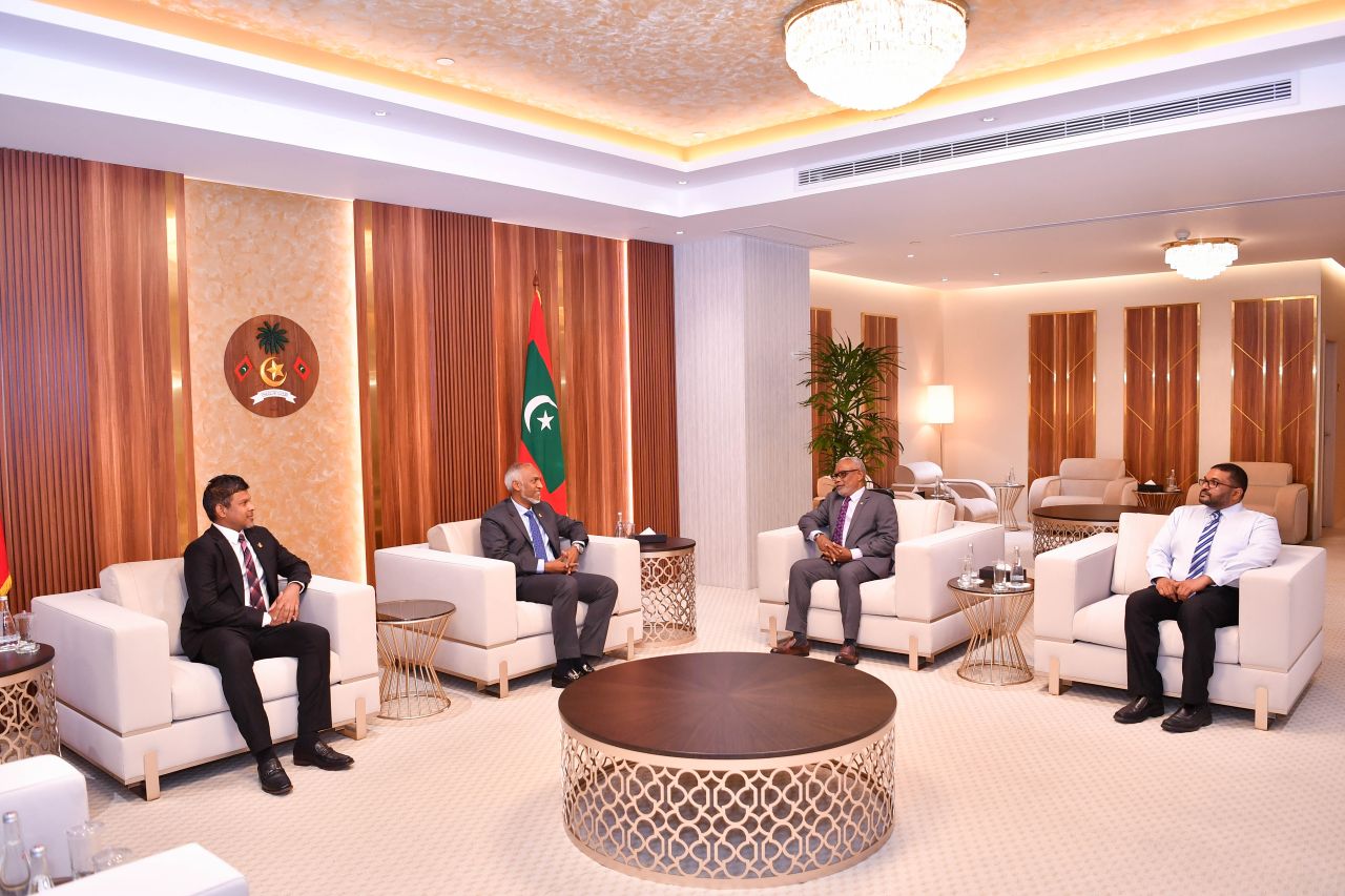 ރައީސް އެމެރިކާއަށް