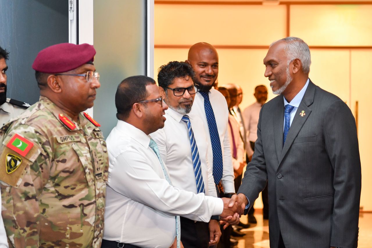 ރައީސް އެމެރިކާއަށް
