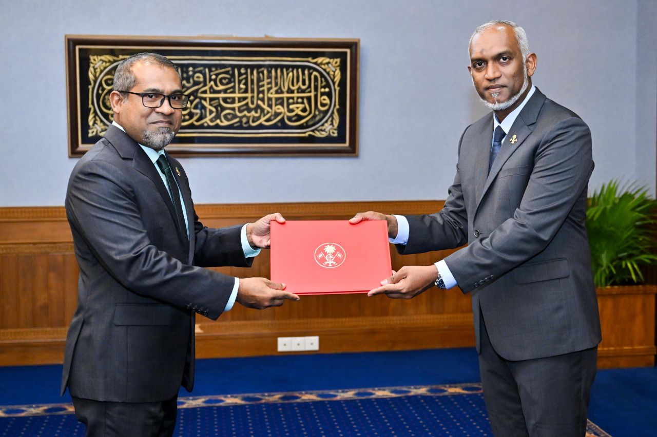 ކެބިނެޓަށް ބަދަލު ގެންނެވުން