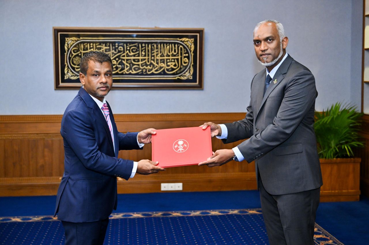 ކެބިނެޓަށް ބަދަލު ގެންނެވުން