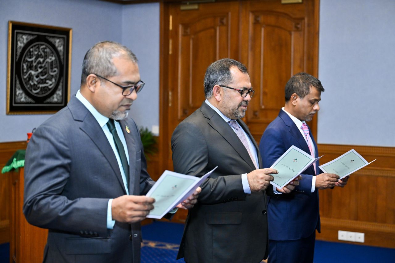 ކެބިނެޓަށް ބަދަލު ގެންނެވުން