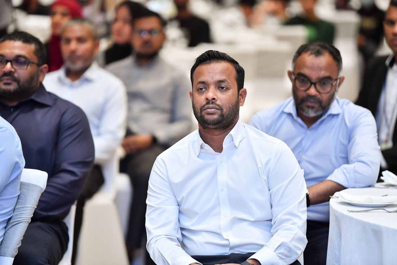 ބެންގަލޫރުގައި ދިރިއުޅޭ ދިވެހިންނާއި ރައީސް ބައްދަލުކުރެއްވުން