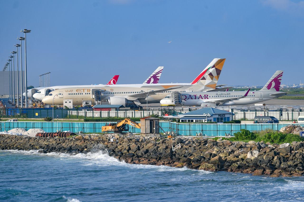 އާއަހަރާއެކު ގިނަ ފަތުރުވެރިން ރާއްޖެއަށް