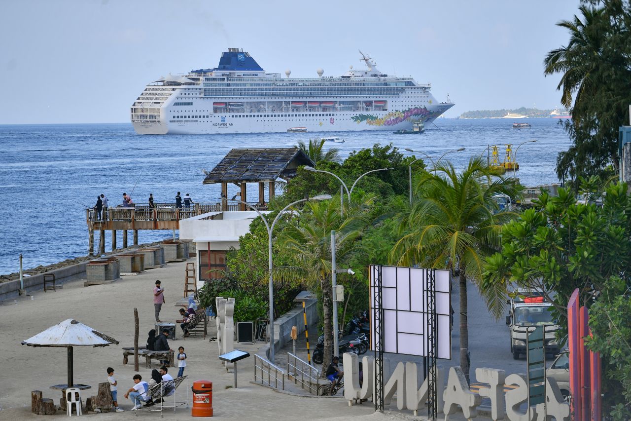 އާއަހަރާއެކު ގިނަ ފަތުރުވެރިން ރާއްޖެއަށް