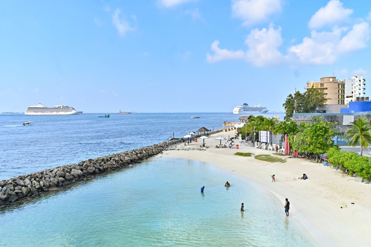 އާއަހަރާއެކު ގިނަ ފަތުރުވެރިން ރާއްޖެއަށް