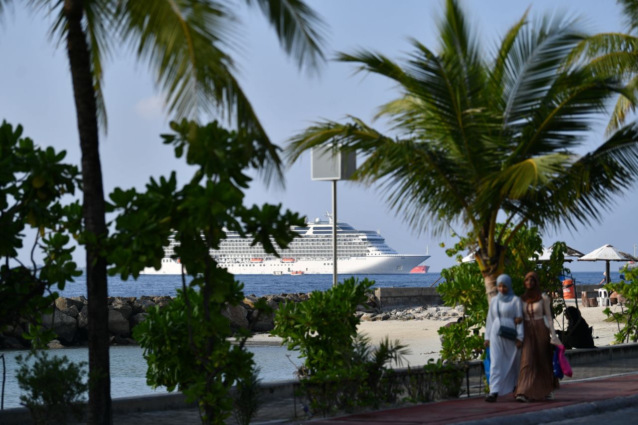 އާއަހަރާއެކު ގިނަ ފަތުރުވެރިން ރާއްޖެއަށް