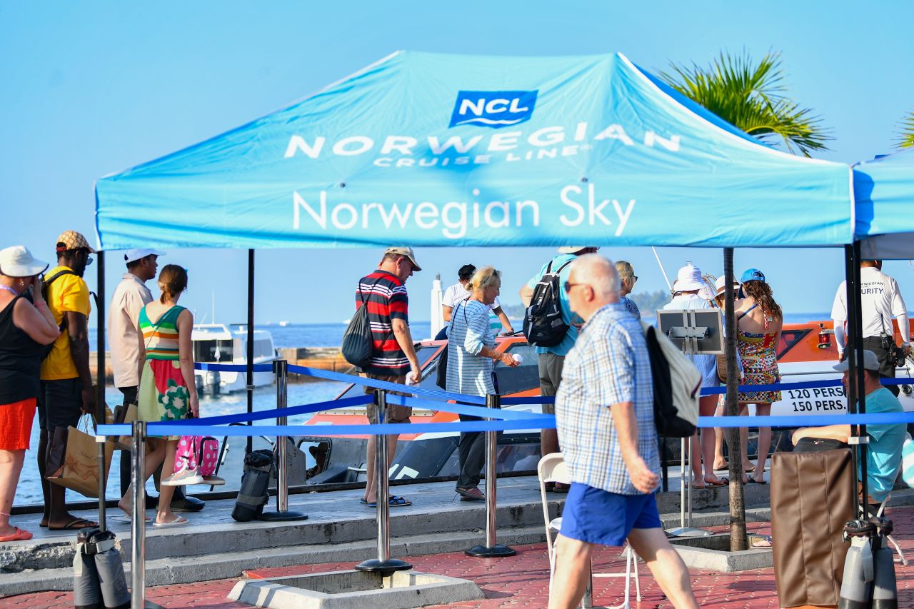 އާއަހަރާއެކު ގިނަ ފަތުރުވެރިން ރާއްޖެއަށް