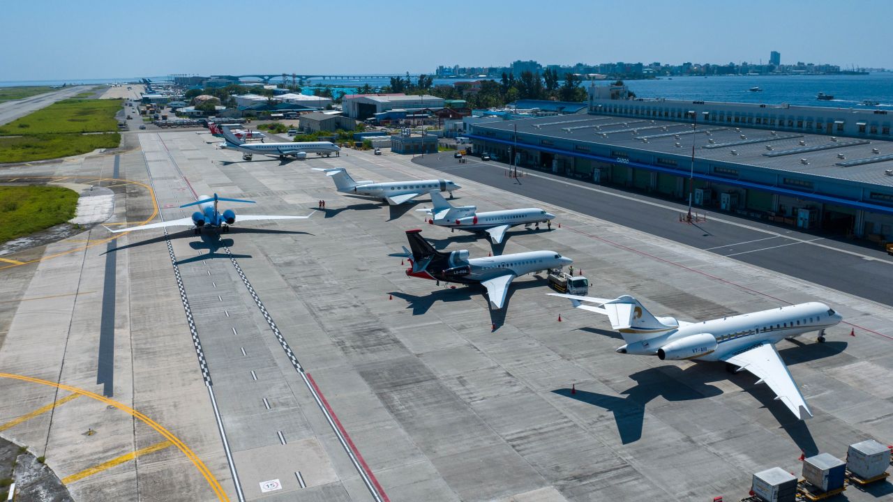 އާއަހަރާއެކު ގިނަ ފަތުރުވެރިން ރާއްޖެއަށް