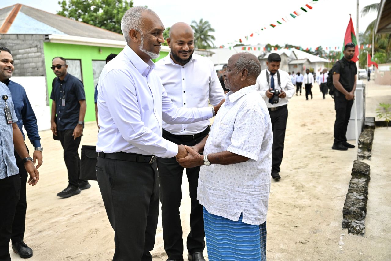 ރައީސް މުއިއްޒު ހއ. އަތޮޅުގެ ބައެއް ރަށްތަކަށް ވަޑައިގަތުން