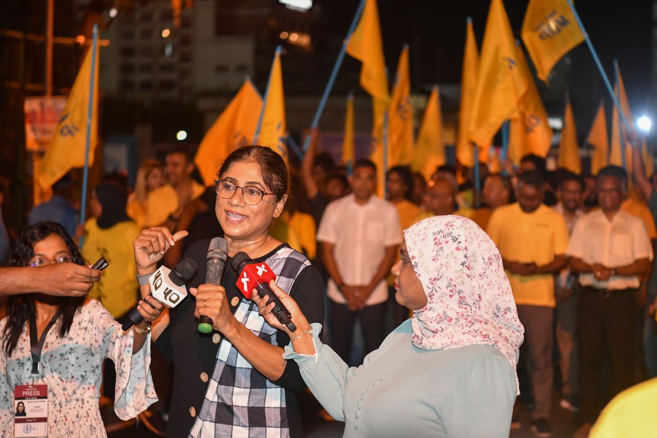 ފުދިއްޖެ ފުނޑިއްޖެ، ހިނގާލުން