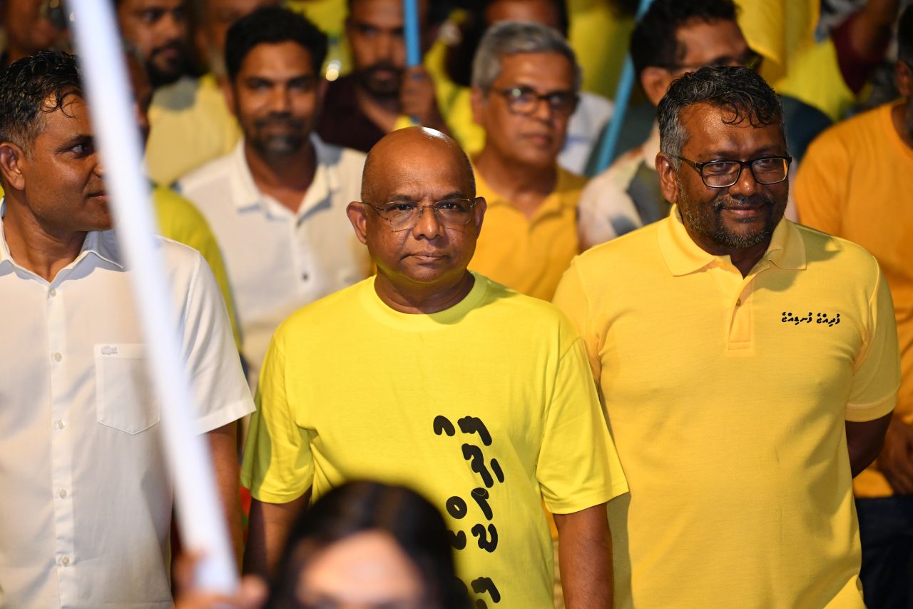 ފުދިއްޖެ ފުނޑިއްޖެ، ހިނގާލުން