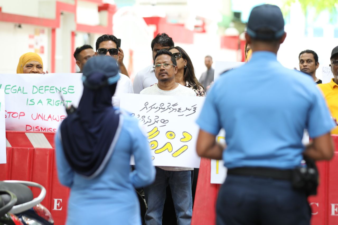 ފަނޑިޔާރުންގެ ދިފާއުގައި ކުރި މުޒާހަރާ
