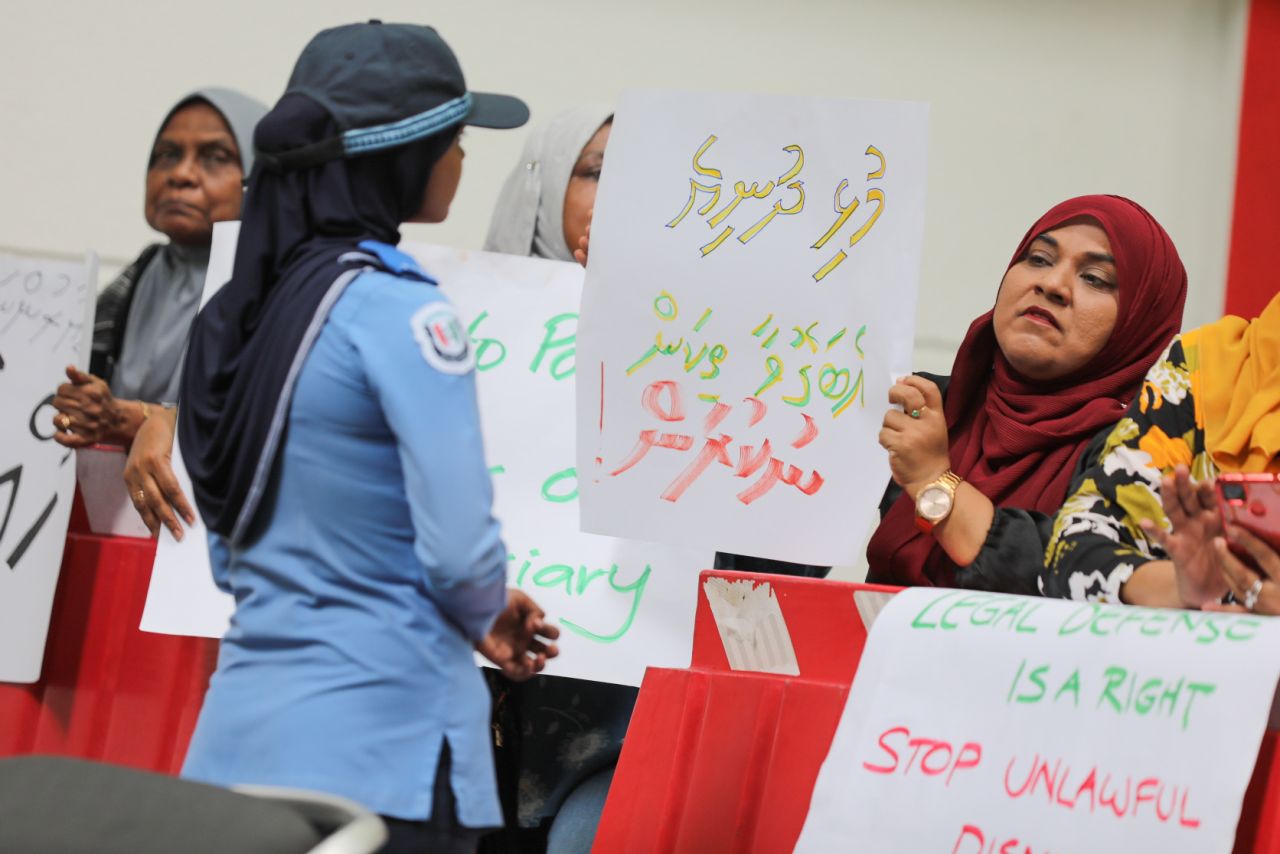 ފަނޑިޔާރުންގެ ދިފާއުގައި ކުރި މުޒާހަރާ
