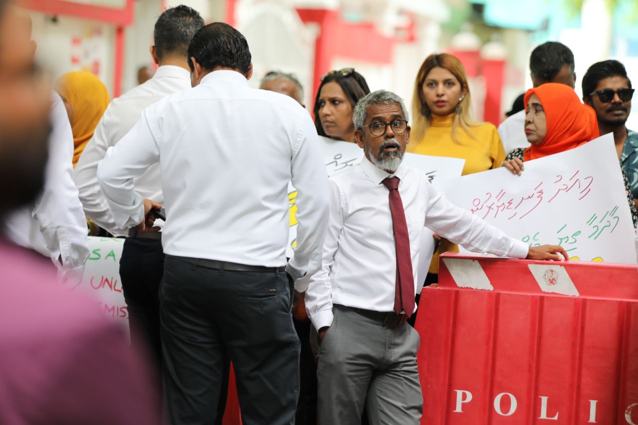 ފަނޑިޔާރުންގެ ދިފާއުގައި ކުރި މުޒާހަރާ