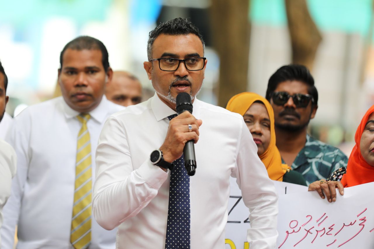 ފަނޑިޔާރުންގެ ދިފާއުގައި ކުރި މުޒާހަރާ