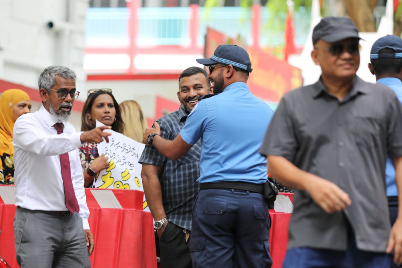 ފަނޑިޔާރުންގެ ދިފާއުގައި ކުރި މުޒާހަރާ