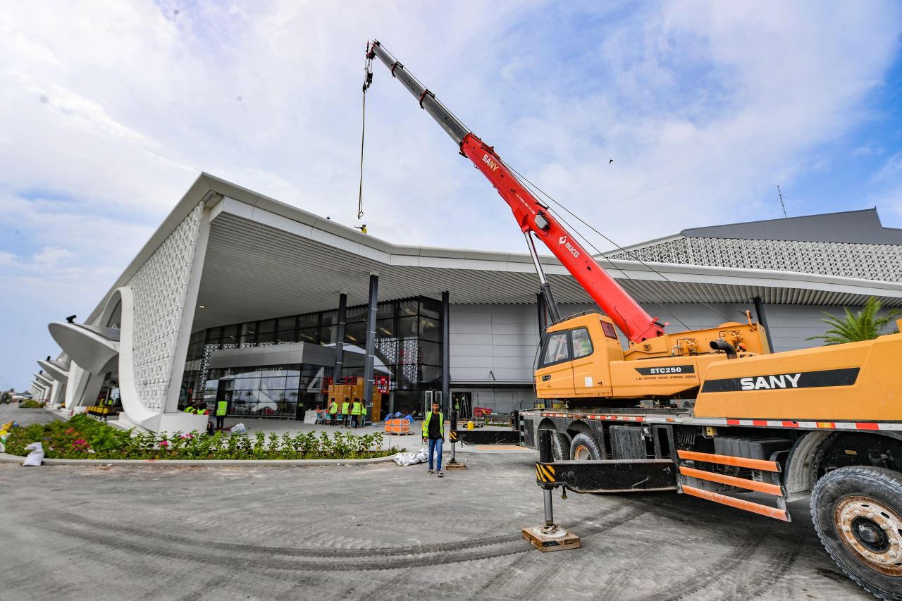 އެއާޕޯޓުގެ އާޓާމިނަލް ހުޅުވުމަށް ތައްޔާރުވެފައި