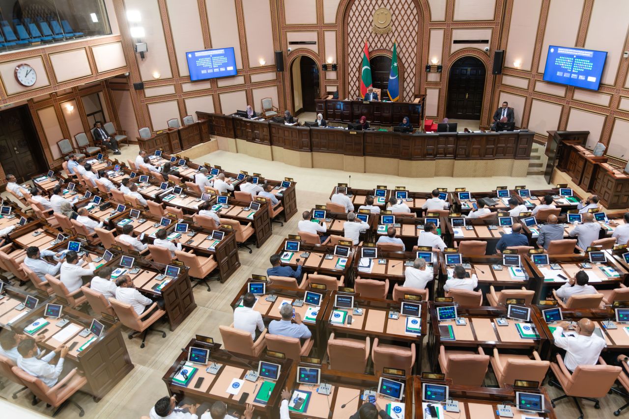 Rayyithun majleehuge vaki percent eh zuvaanunnah khaahssa kuranee