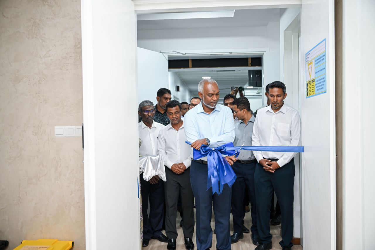 އައްޑޫ އާއި ފުވައްމުލަކަށް ރައީސް މުއިއްޒު ކުރެއްވި ދަތުރުފުޅު