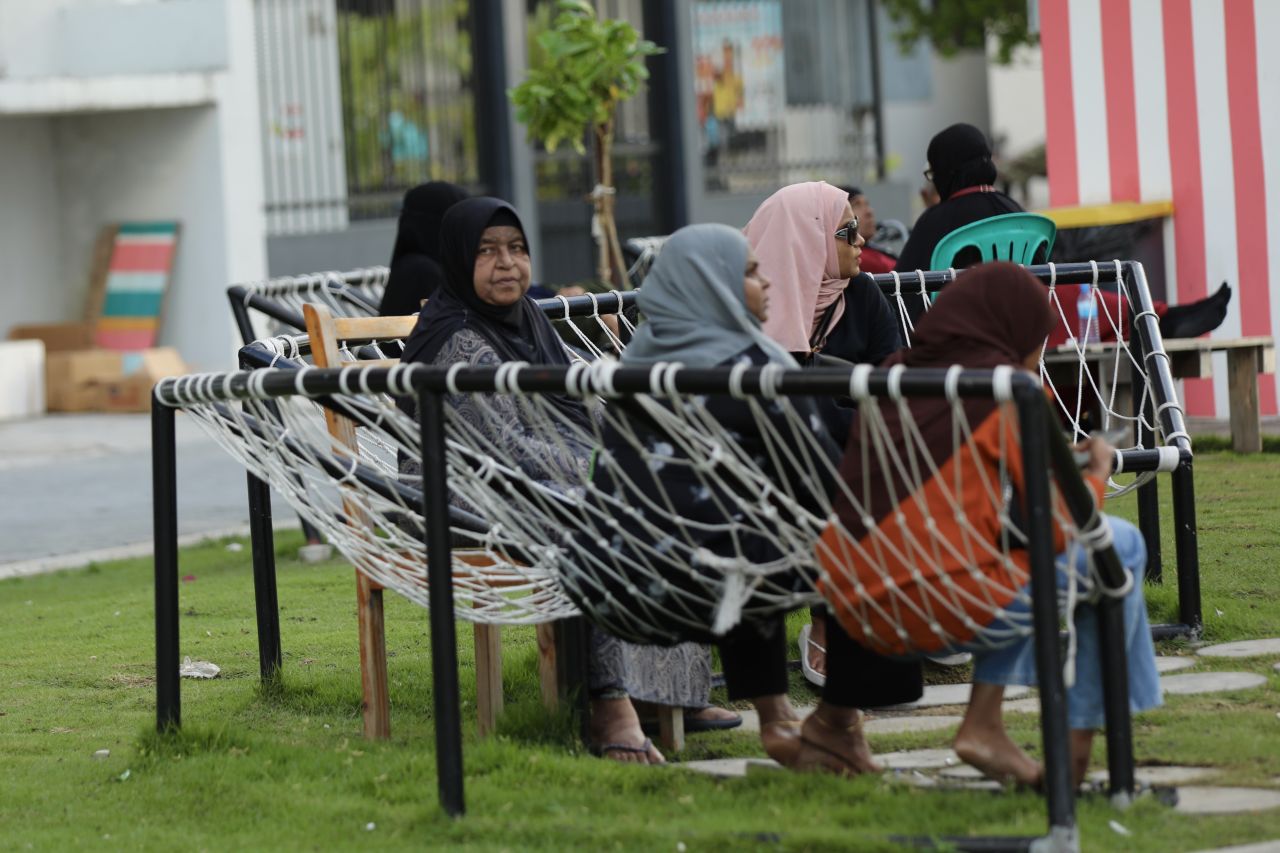 ހިޔާ ފްލެޓްތަކުގެ ޖޯލިތަކުން