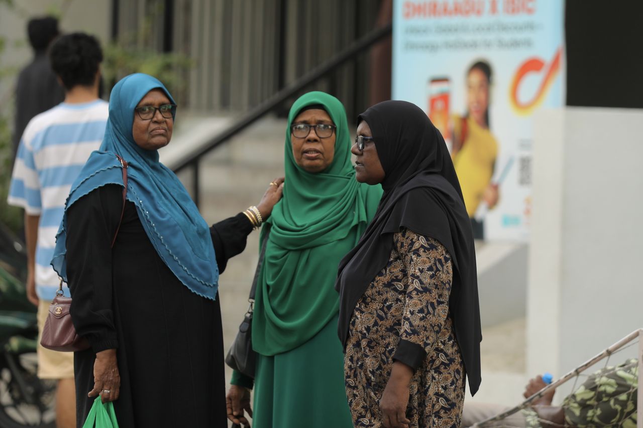 ހިޔާ ފްލެޓްތަކުގެ ޖޯލިތަކުން