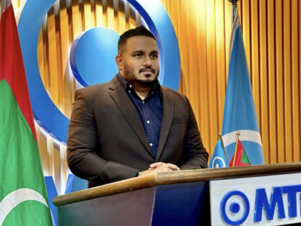 Adeeb ge MTD uvaalaa, siyaasee party thakuge dhaftharun unikoffi
