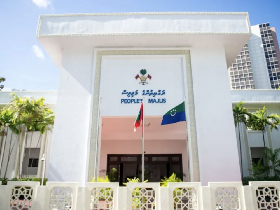 Faaithuvi 10 aharu thereygai kureege memberunge health insurance ah 18.9 million rufiyaa 