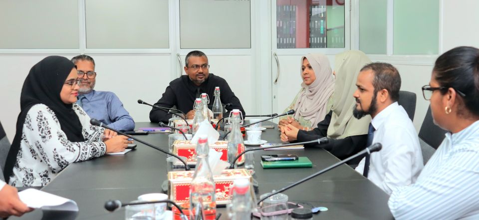 Media thakah grant dhinumuge kan kan control commission aa havaalu koffi