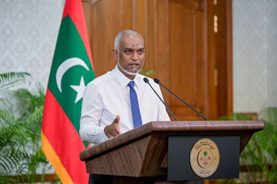 Dhanaalugai maruvi kuhjjaa ge mauloomaathu haamakuree aammunge kanboduvumaai pressure aai hedhi: Raees