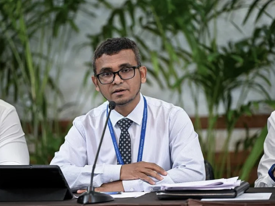 Dollar ge badhalugai rufiyaa in musaara dhey gothah badhalu gehnnanee
