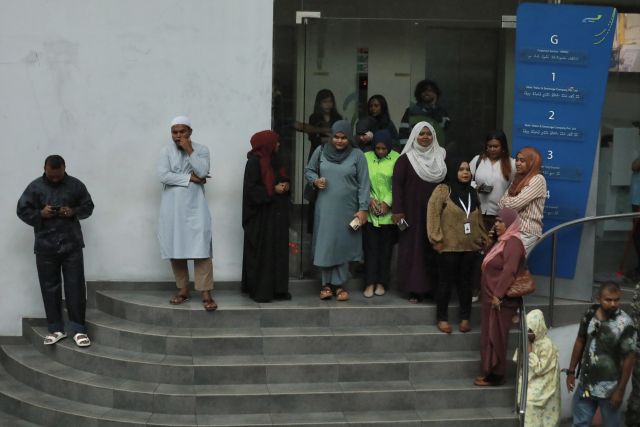 Civil servant in aa eku ithuru 2 baehgge musaara bodu koffi