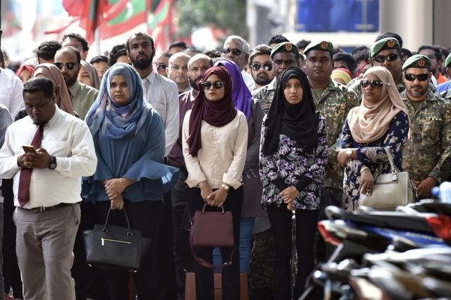 Musaaraige kuri erun libifai nuvaa muvahzzafunnah mi mahu, musaaraige kuri erun libeyne: Raees