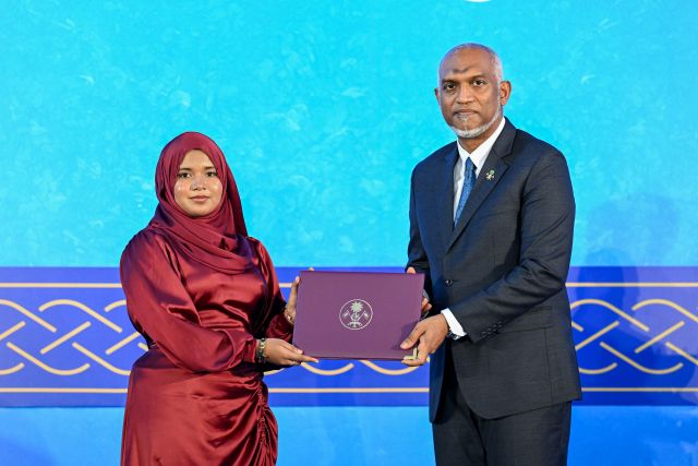 Loan ah sharuthu hamavi 806 dharivarunnah loan Dhern raees angavaifi 