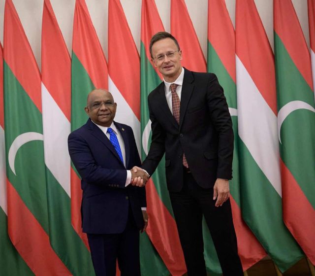 Hungary Foreign minister aa Shahid badhalu kuravvaifi