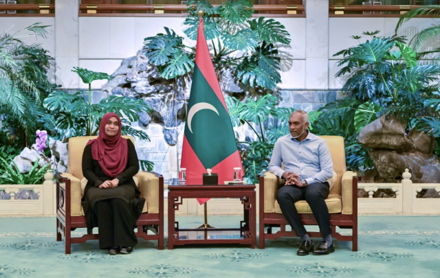 Raees'ge dhekanbalun singapore ah kurehvvi dhathurufulhah fahu male' vadaigenfi 