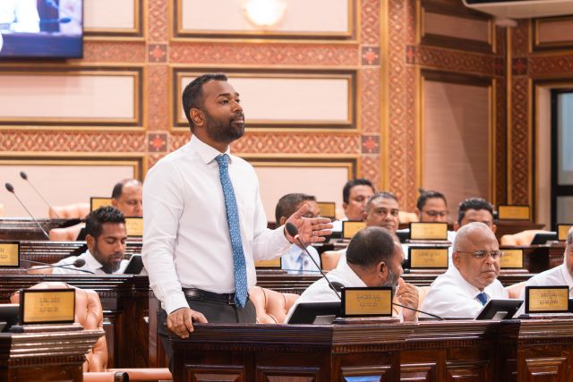 Hiyaalu hoadhumuge vote ah heyluntheri kuruvan kuru muhdhatheh dhinumun, Mekail ge kanboduvun